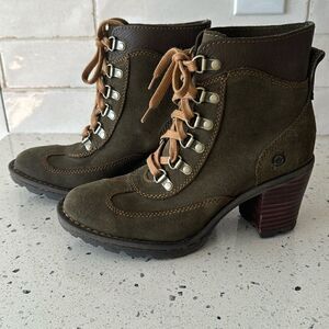 BORN Ronnie Women’s Olive Green Suede Leather Block Heel Lace Up Boots Size 6.5
